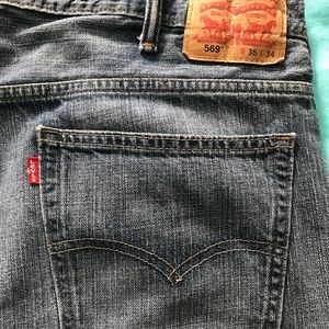 Levi’s 569 Jeans